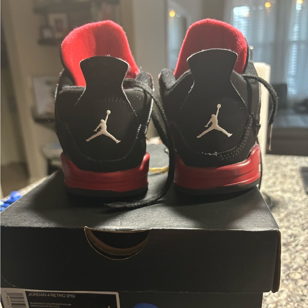 Size 13 retro Jordan 4a